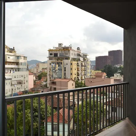 Getaway - * Tirana