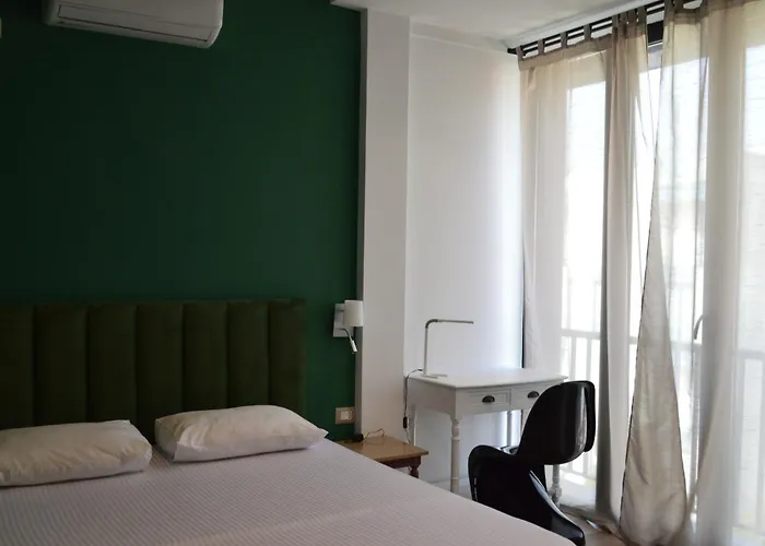 Getaway - * Tirana